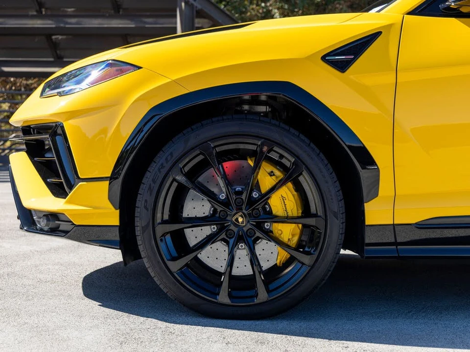 2024 Lamborghini Urus S - Image 15 of 31