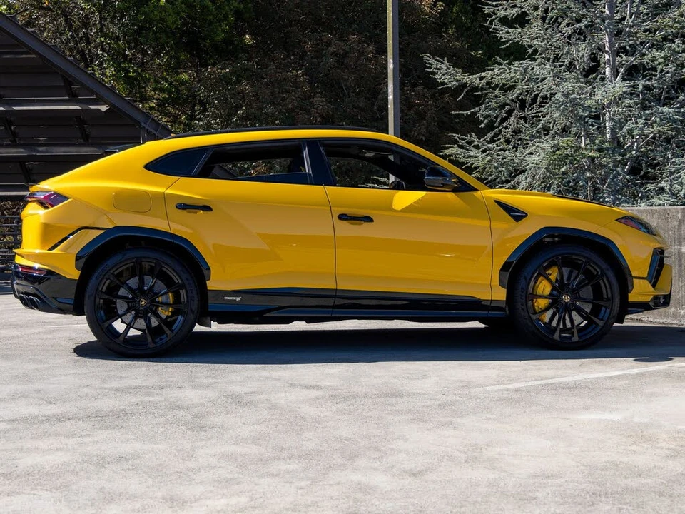2024 Lamborghini Urus S - Image 12 of 31