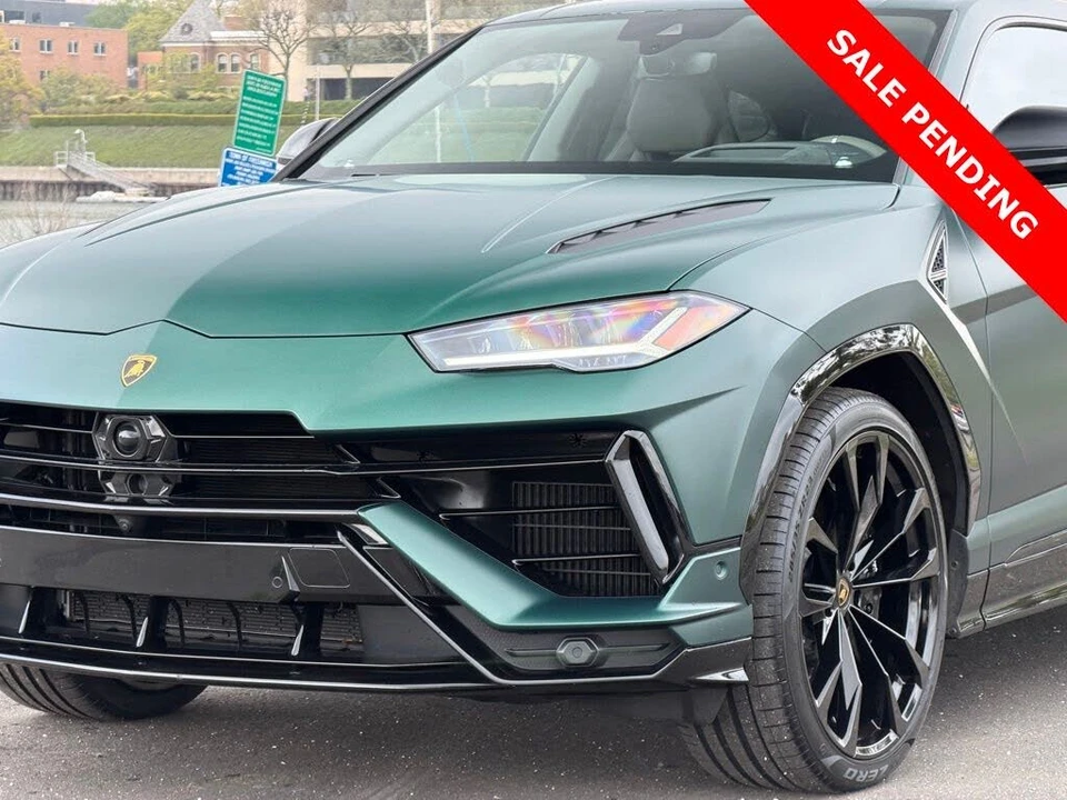 2024 Lamborghini Urus S - Image 9 of 31