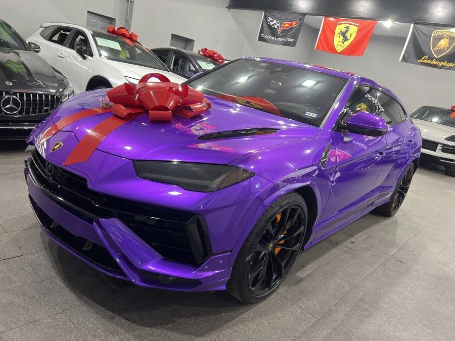 2024 Lamborghini Urus S - Image 2 of 31