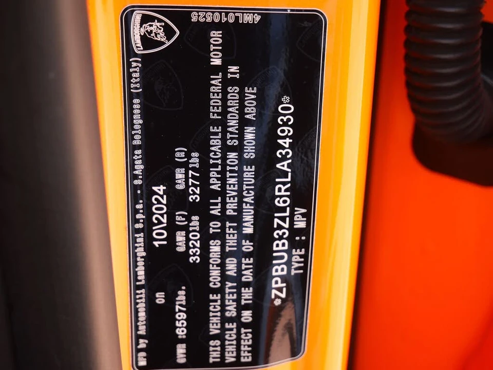 2024 Lamborghini Urus S - Image 27 of 27