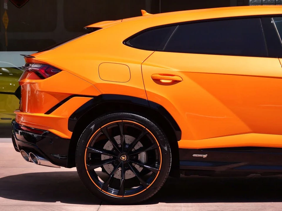 2024 Lamborghini Urus S - Image 12 of 27