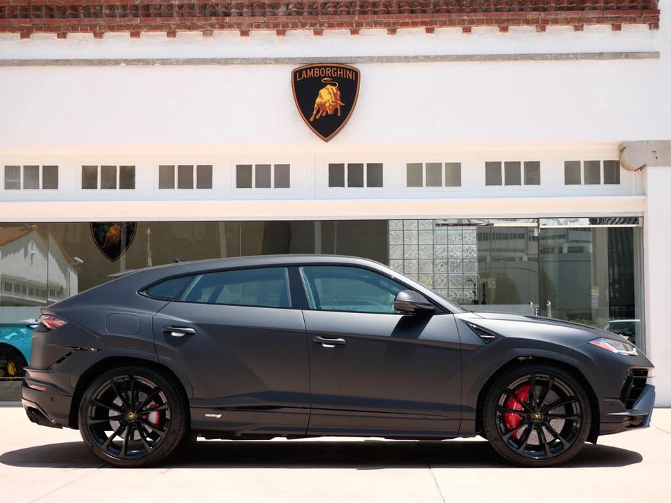 2024 Lamborghini Urus S - Image 2 of 26