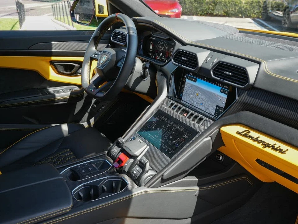 2024 Lamborghini Urus S - Image 16 of 20