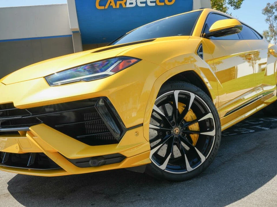 2024 Lamborghini Urus S - Image 2 of 20