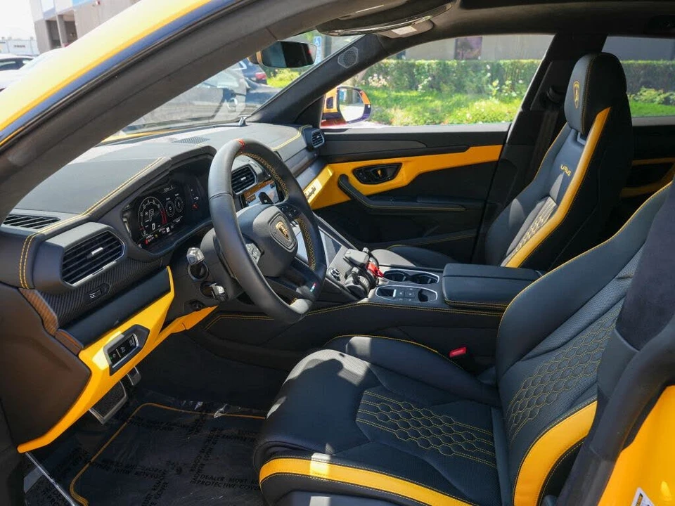 2024 Lamborghini Urus S - Image 8 of 20