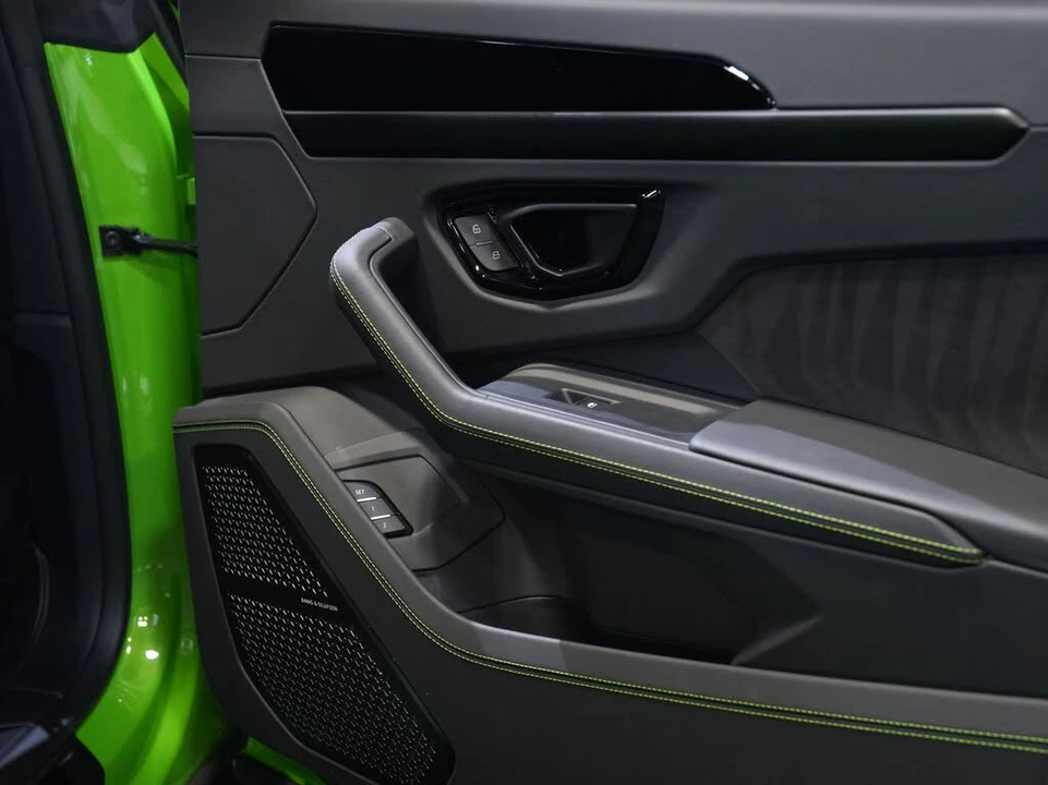 2024 Lamborghini Urus S - Image 26 of 31