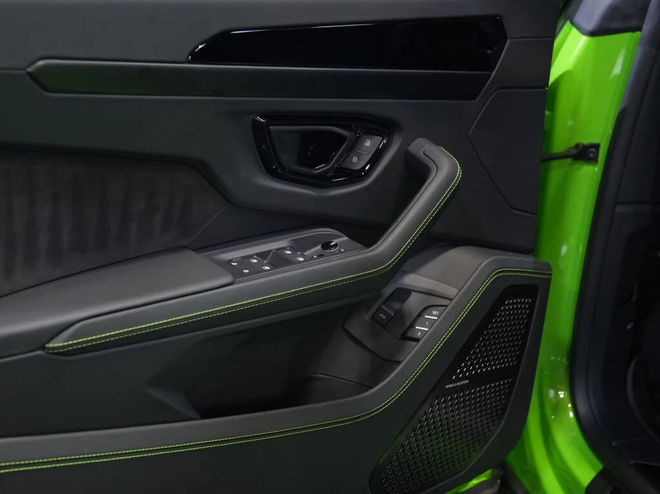 2024 Lamborghini Urus S - Image 24 of 31