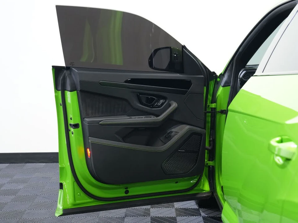 2024 Lamborghini Urus S - Image 23 of 31