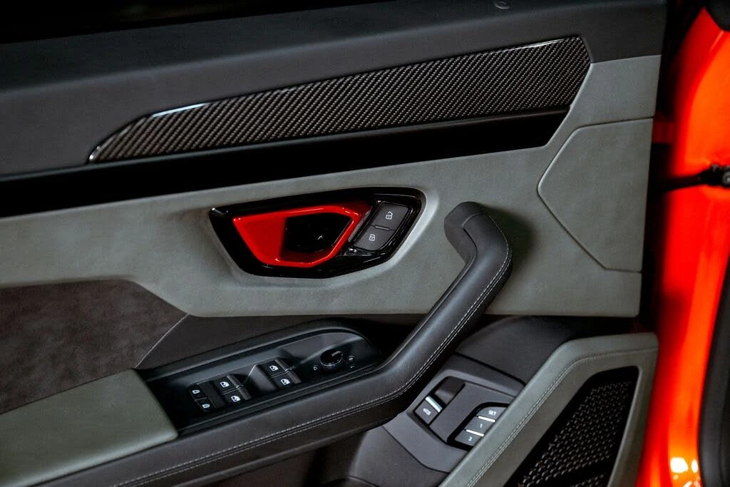 2024 Lamborghini Urus S - Image 29 of 31
