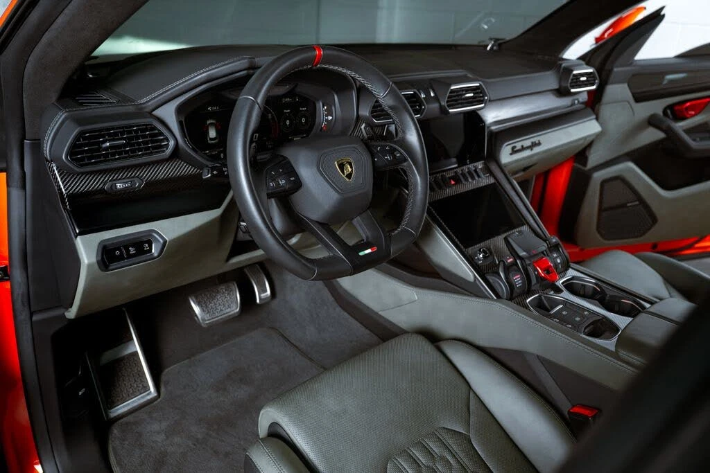 2024 Lamborghini Urus S - Image 9 of 31