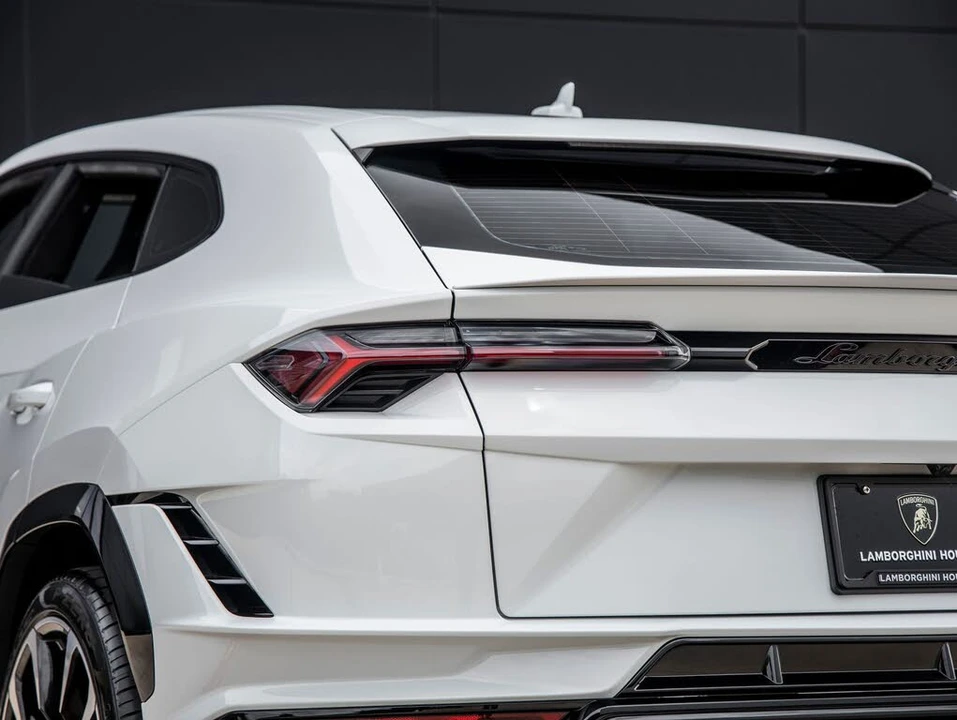 2024 Lamborghini Urus S - Image 12 of 31