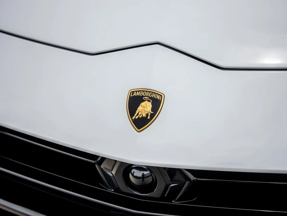 2024 Lamborghini Urus S - Image 16 of 31