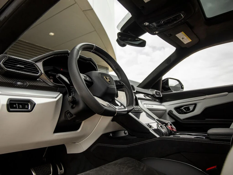 2024 Lamborghini Urus S - Image 26 of 31