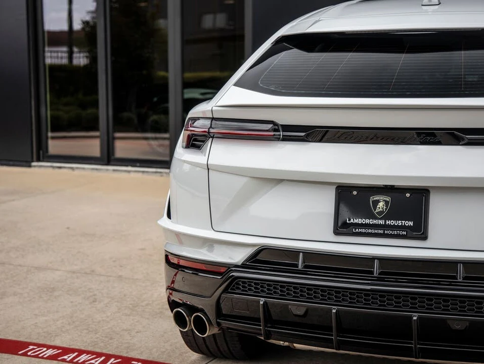 2024 Lamborghini Urus S - Image 11 of 31