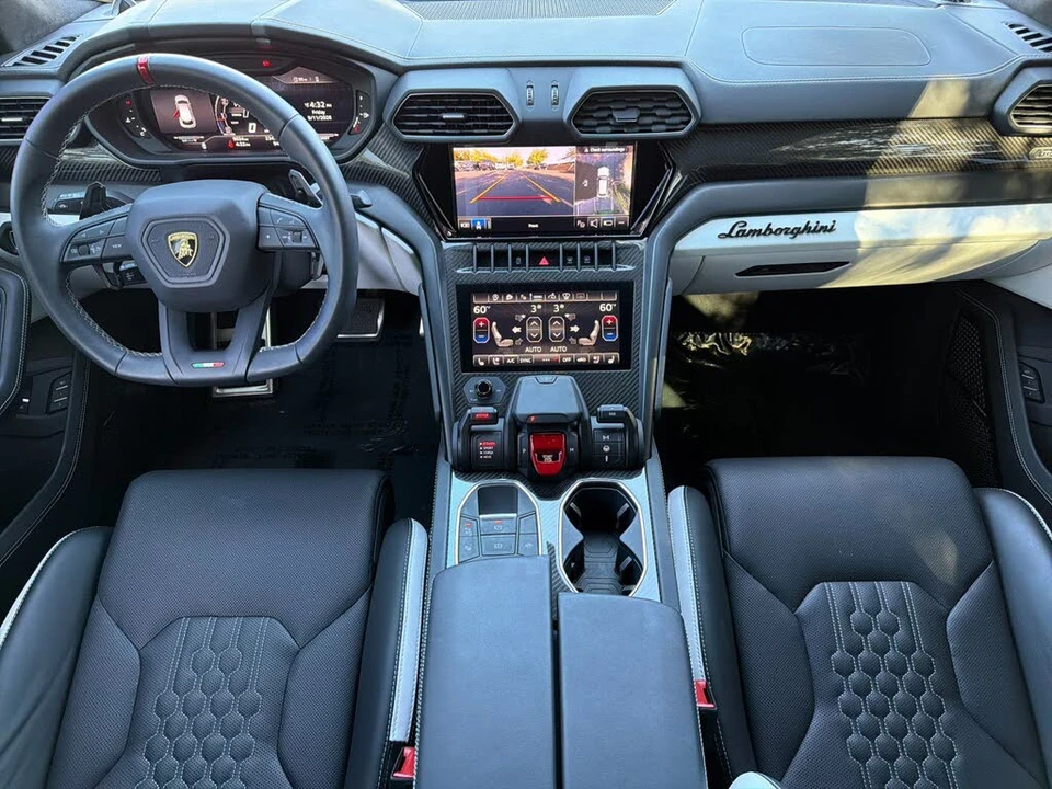 2024 Lamborghini Urus S - Image 12 of 31