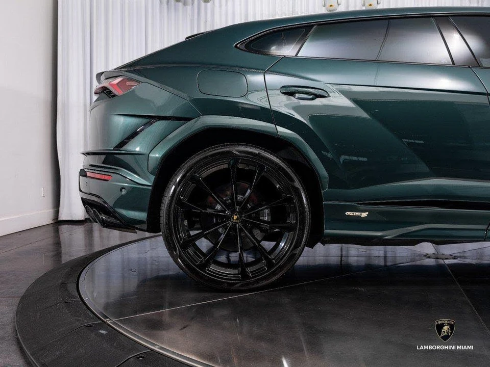 2024 Lamborghini Urus S - Image 16 of 31