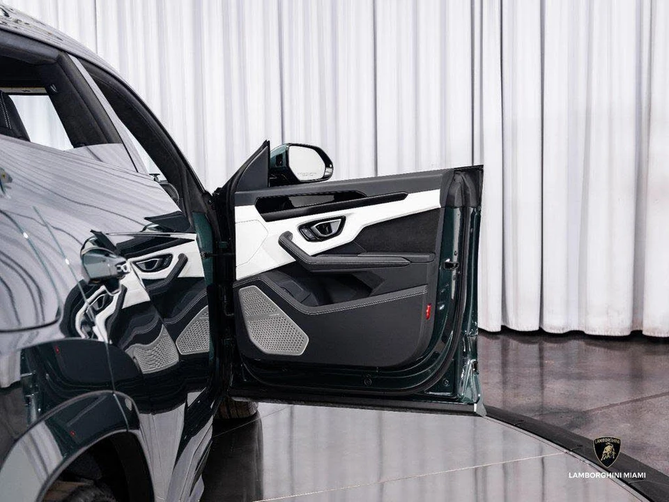 2024 Lamborghini Urus S - Image 20 of 31