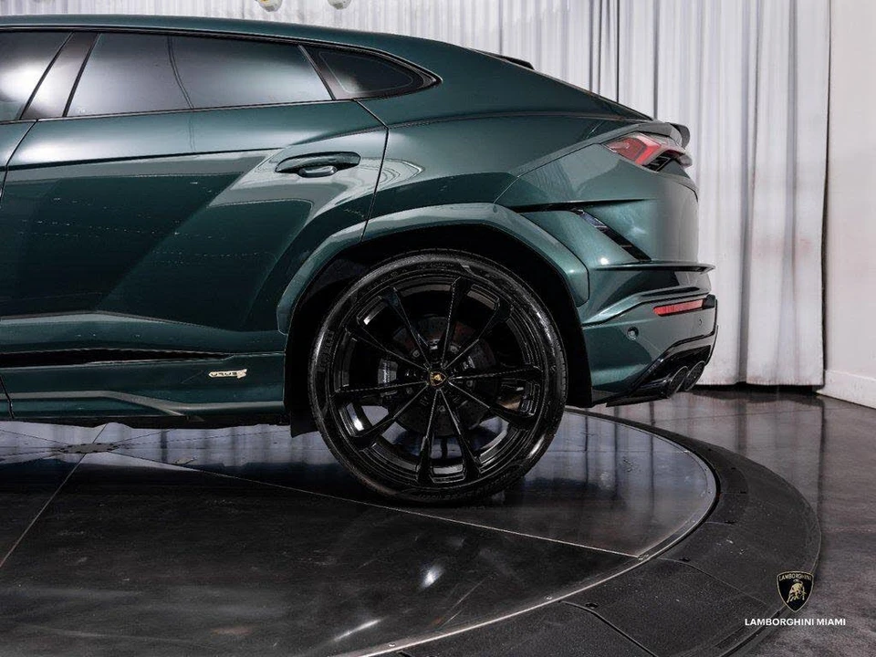 2024 Lamborghini Urus S - Image 15 of 31