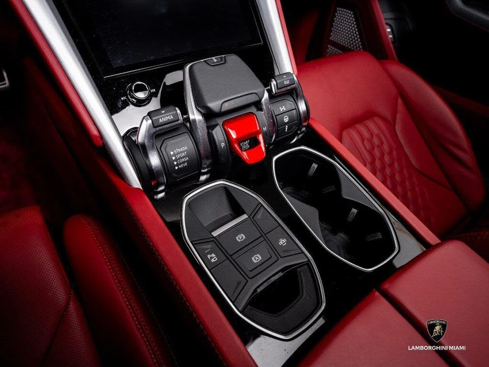 2024 Lamborghini Urus S - Image 27 of 31