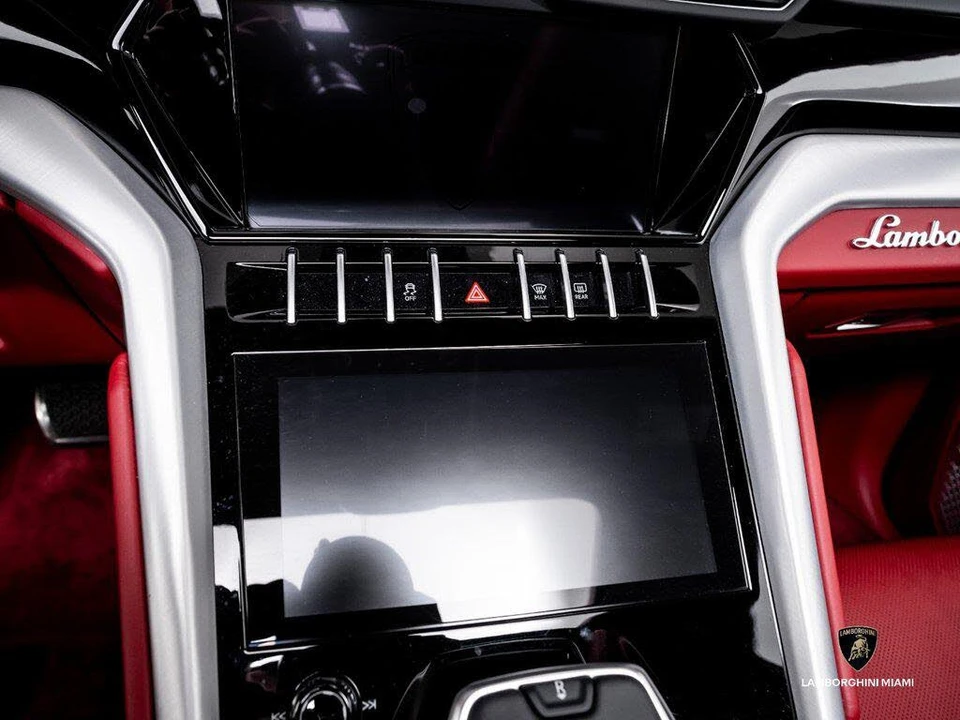 2024 Lamborghini Urus S - Image 26 of 31