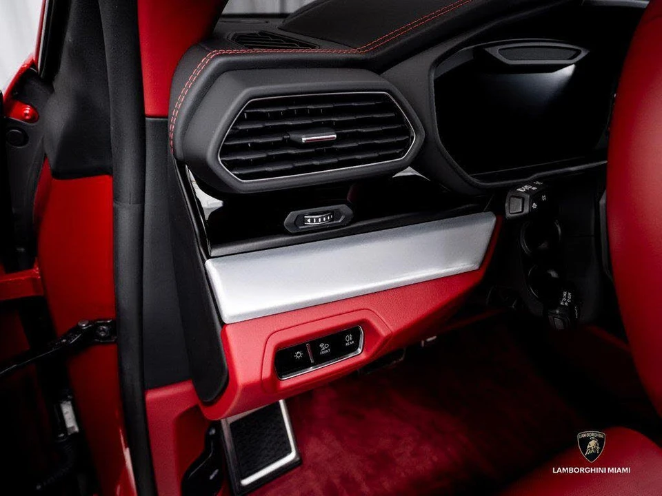 2024 Lamborghini Urus S - Image 23 of 31