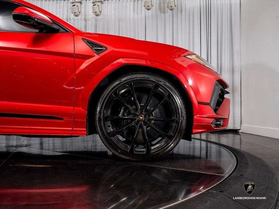 2024 Lamborghini Urus S - Image 17 of 31