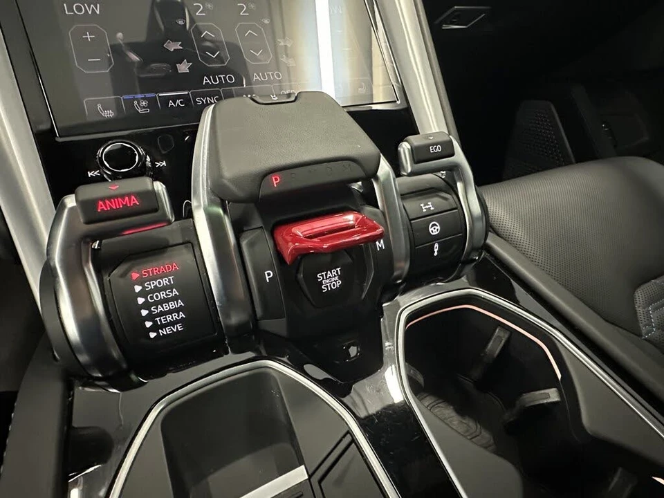 2024 Lamborghini Urus S - Image 20 of 28