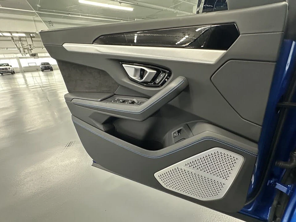 2024 Lamborghini Urus S - Image 26 of 28