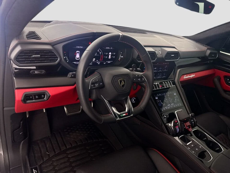 2024 Lamborghini Urus S - Image 9 of 31
