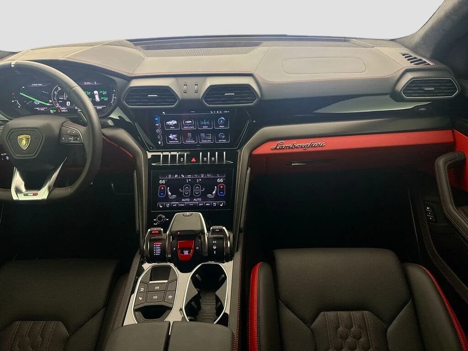 2024 Lamborghini Urus S - Image 24 of 31