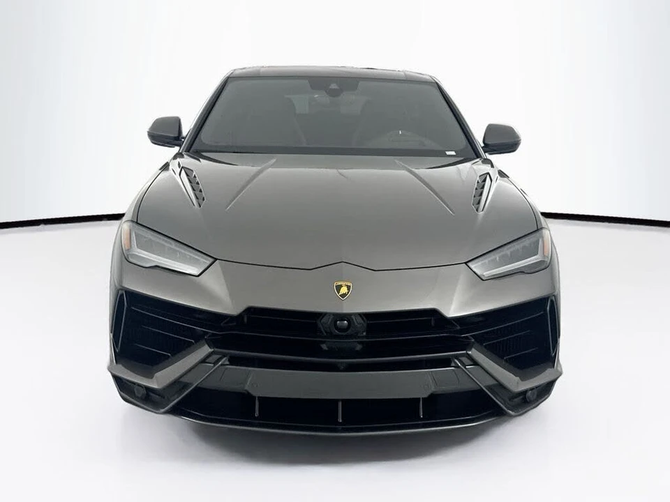 2024 Lamborghini Urus S - Image 2 of 31