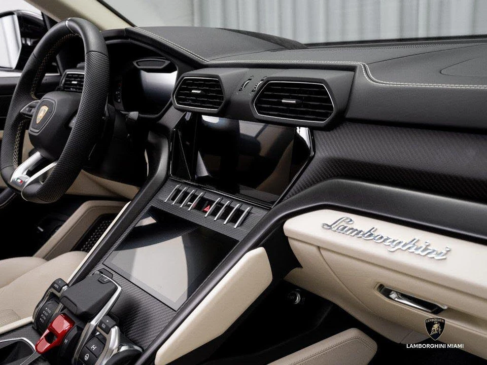 2024 Lamborghini Urus S - Image 24 of 31