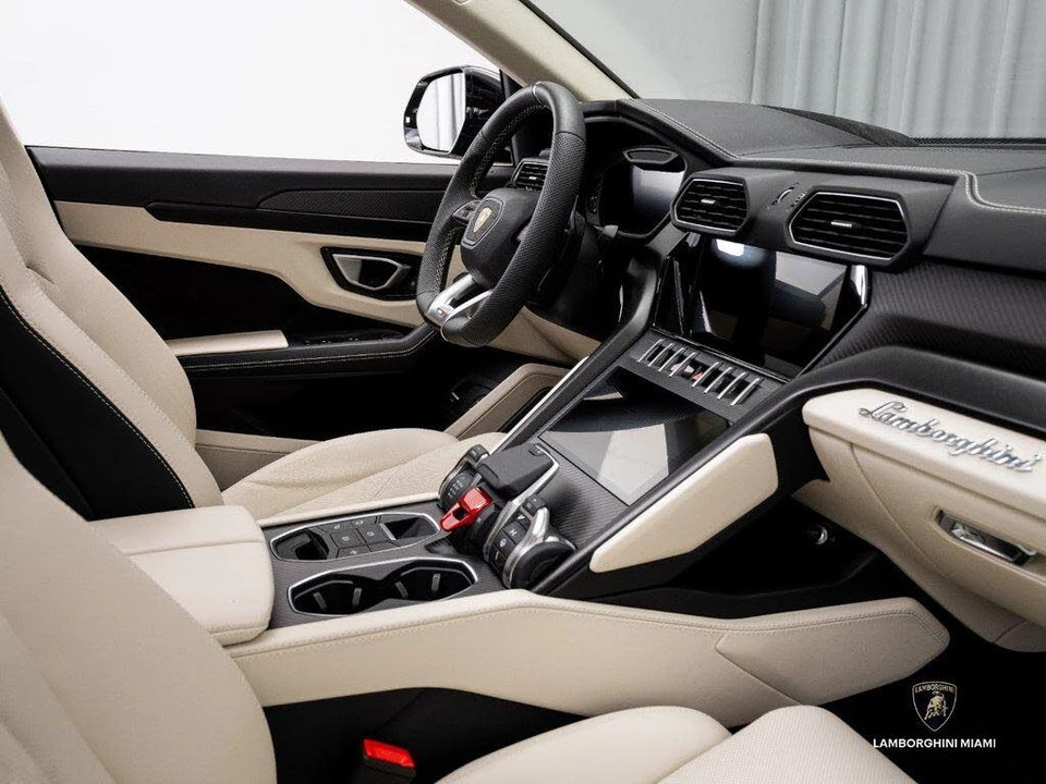 2024 Lamborghini Urus S - Image 23 of 31