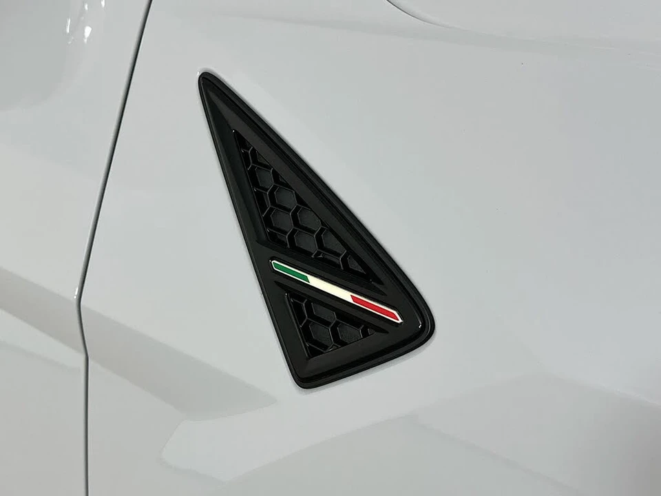 2024 Lamborghini Urus S - Image 9 of 31
