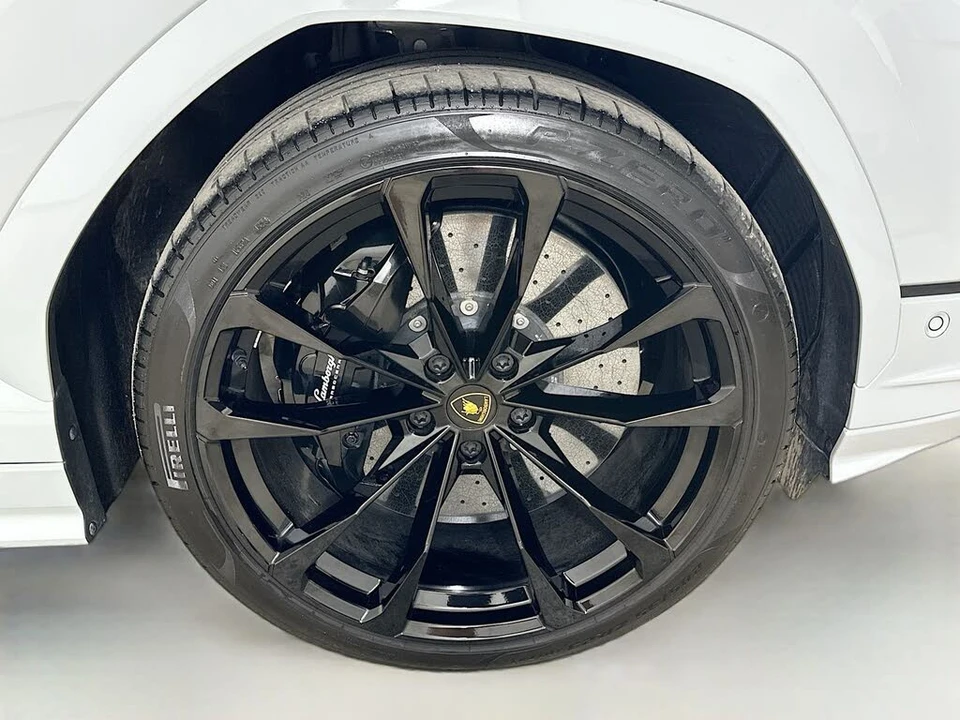 2024 Lamborghini Urus S - Image 11 of 31