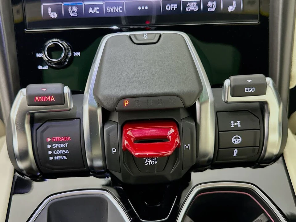 2024 Lamborghini Urus S - Image 27 of 31