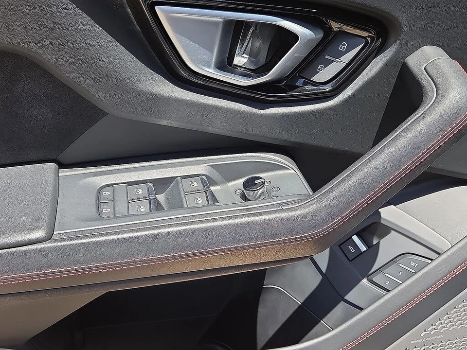 2024 Lamborghini Urus S - Image 21 of 31