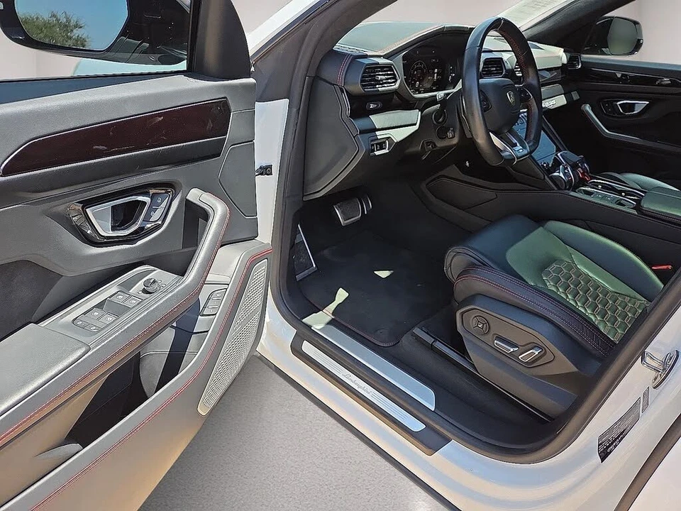 2024 Lamborghini Urus S - Image 20 of 31