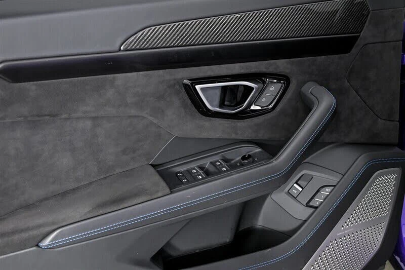 2024 Lamborghini Urus S - Image 13 of 31