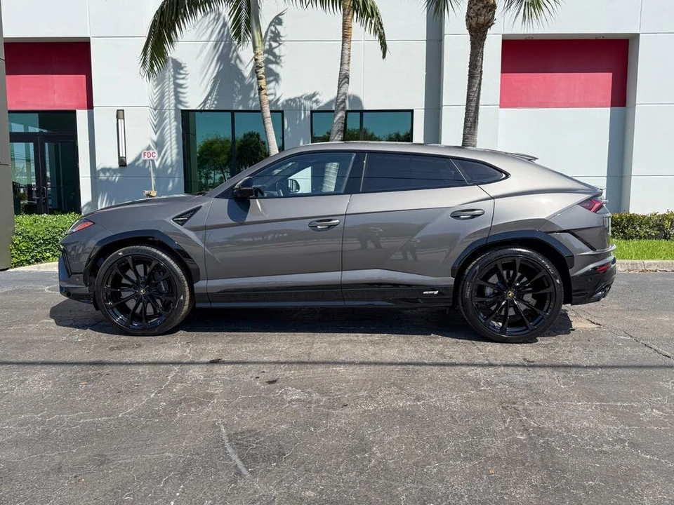2024 Lamborghini Urus S - Image 11 of 31