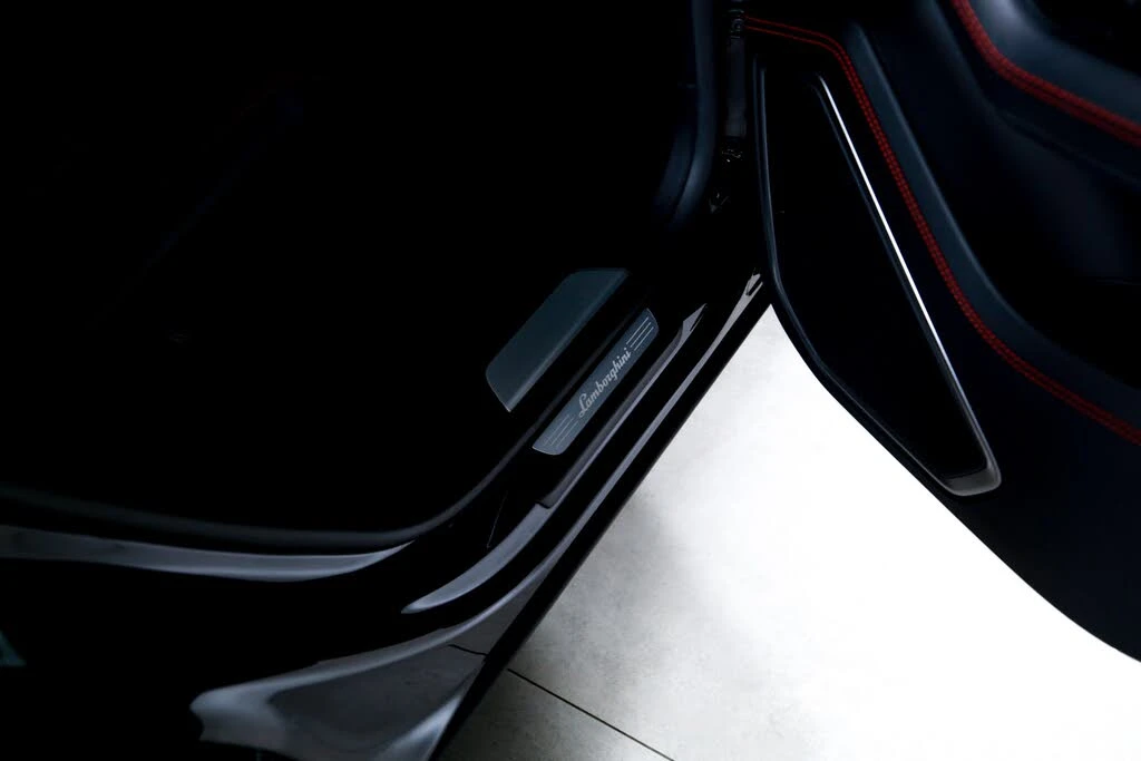 2024 Lamborghini Urus S - Image 26 of 31