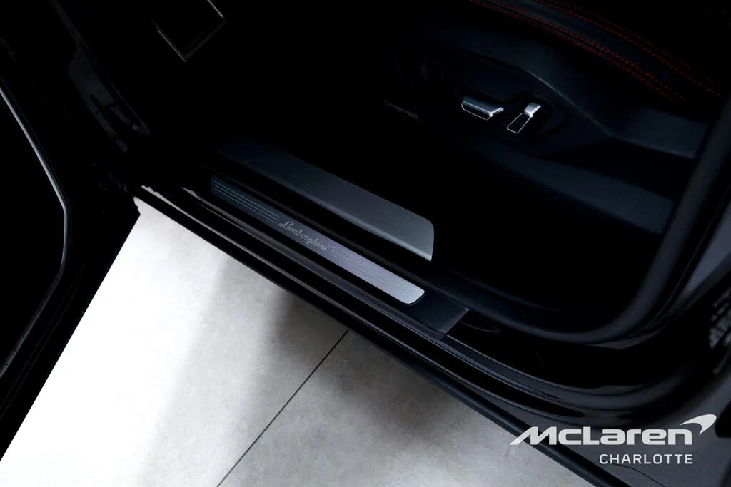 2024 Lamborghini Urus S - Image 15 of 31