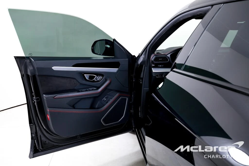 2024 Lamborghini Urus S - Image 10 of 31