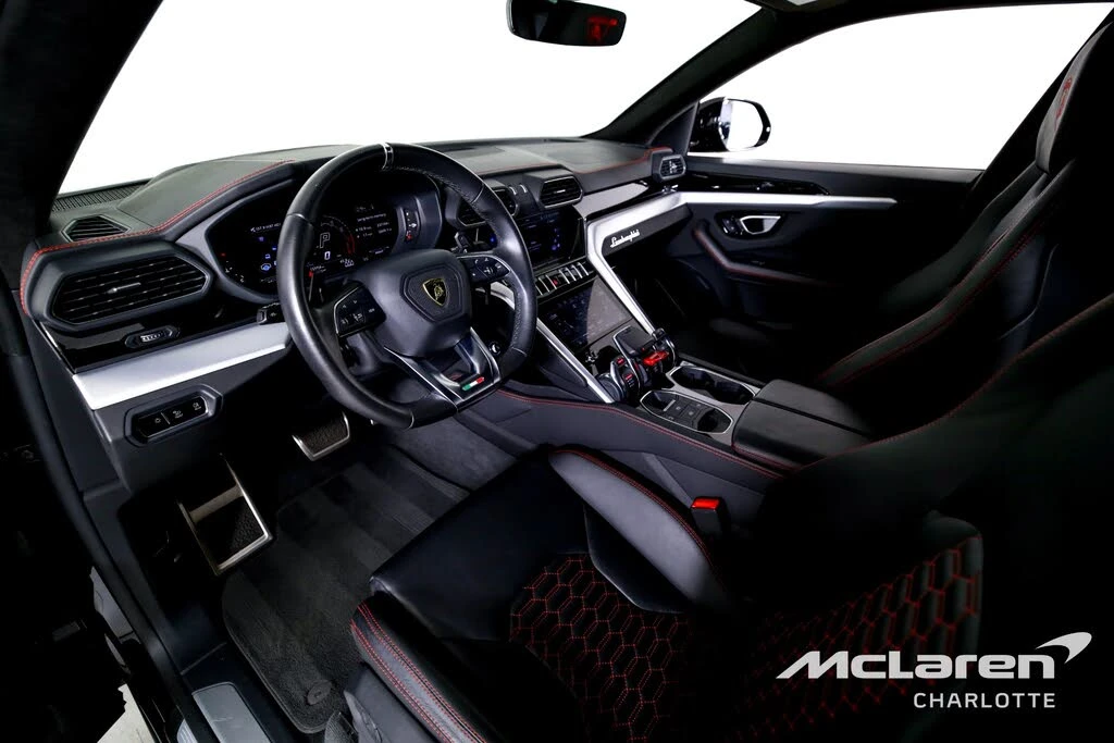 2024 Lamborghini Urus S - Image 12 of 31