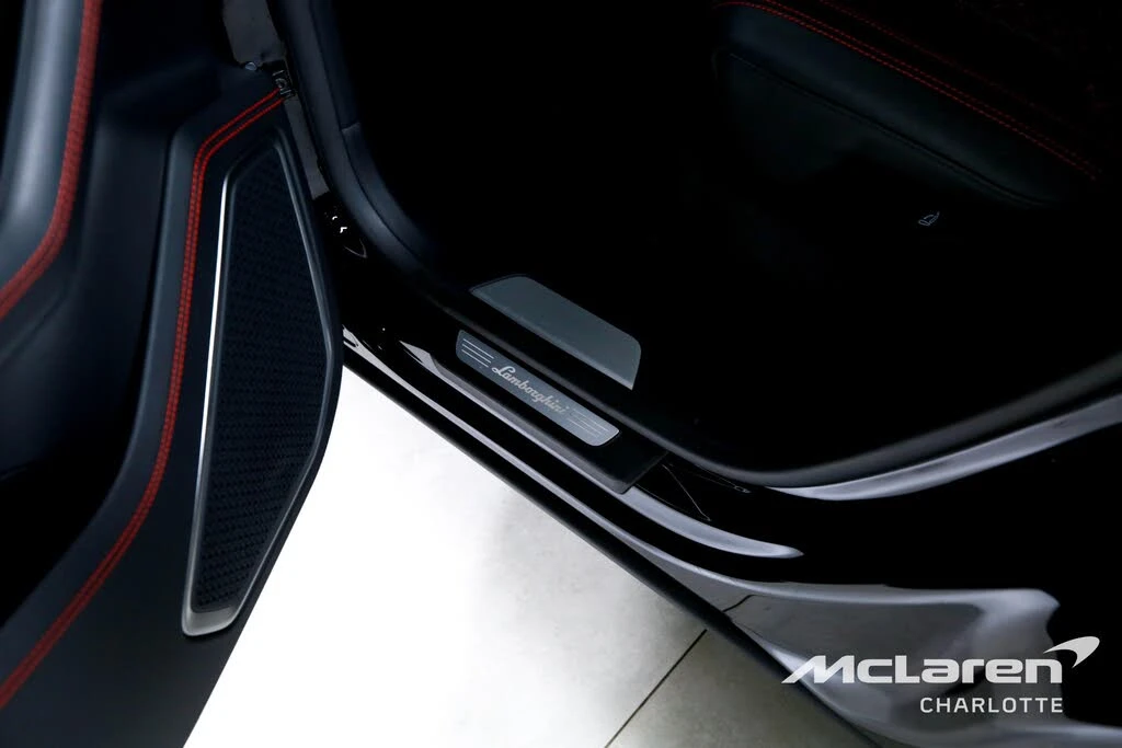 2024 Lamborghini Urus S - Image 19 of 31