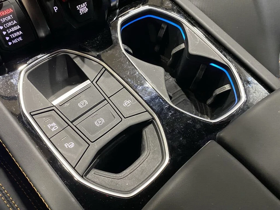 2024 Lamborghini Urus S - Image 16 of 27