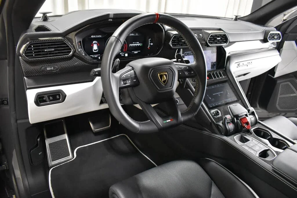 2024 Lamborghini Urus S - Image 17 of 31
