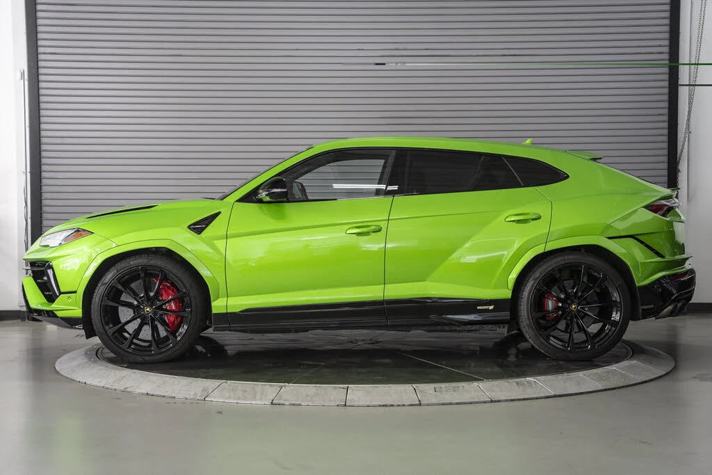 2024 Lamborghini Urus S - Image 2 of 31