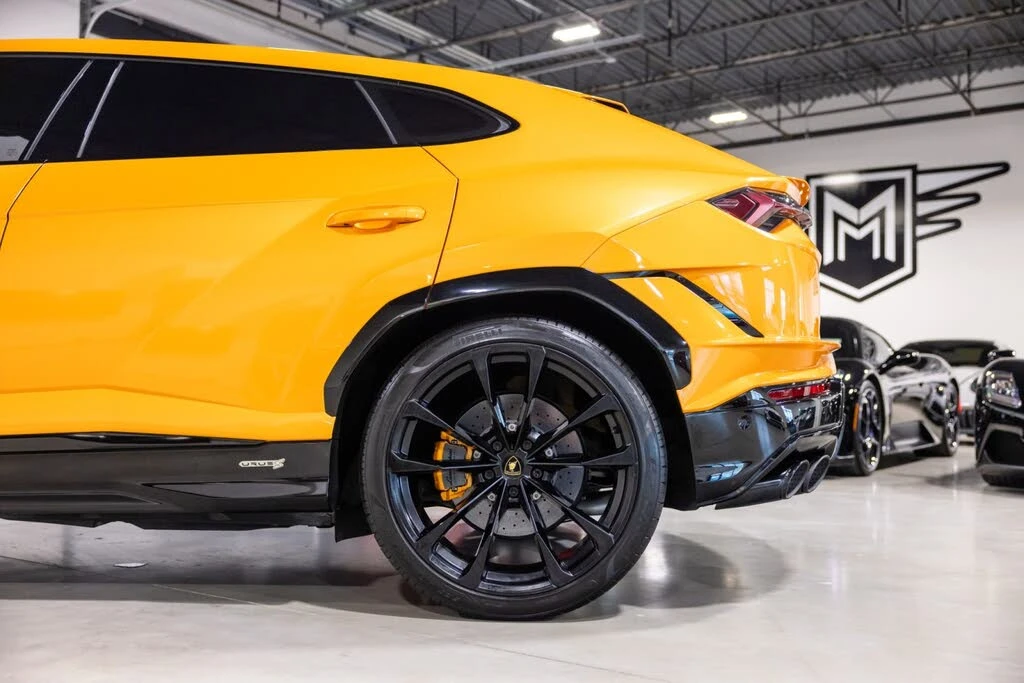 2024 Lamborghini Urus S - Image 16 of 31